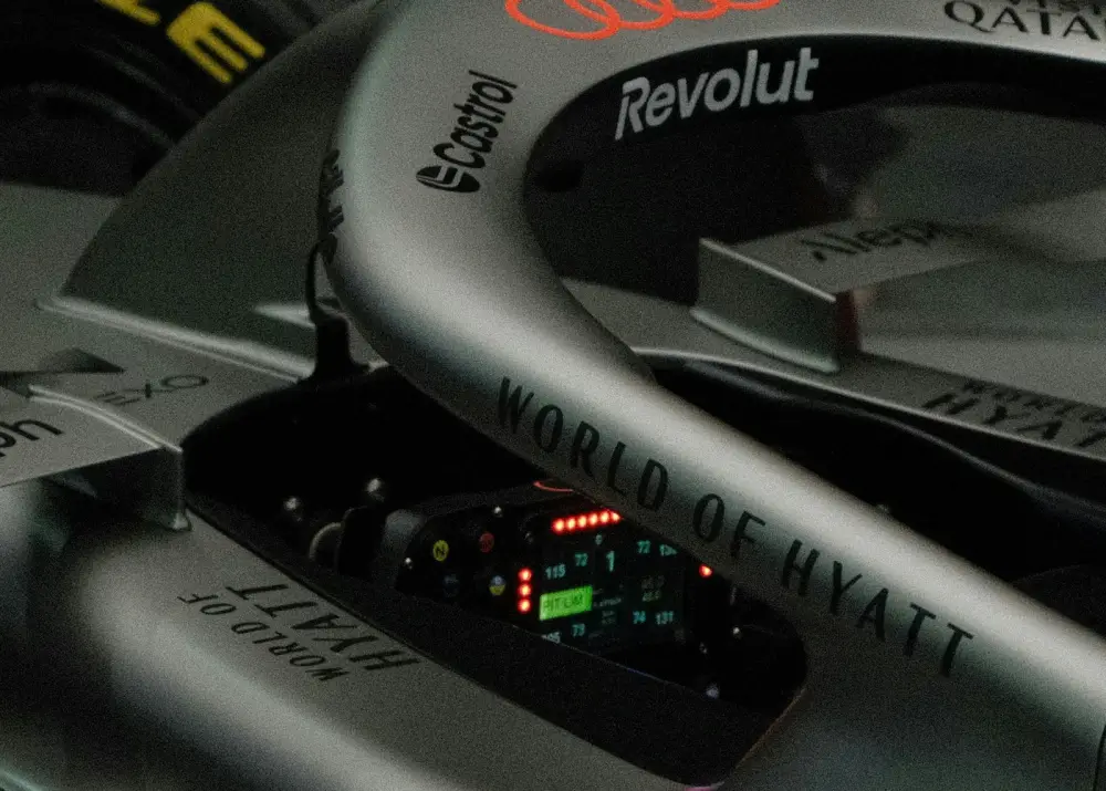 Cockpit e display di una monoposto di Formula 1